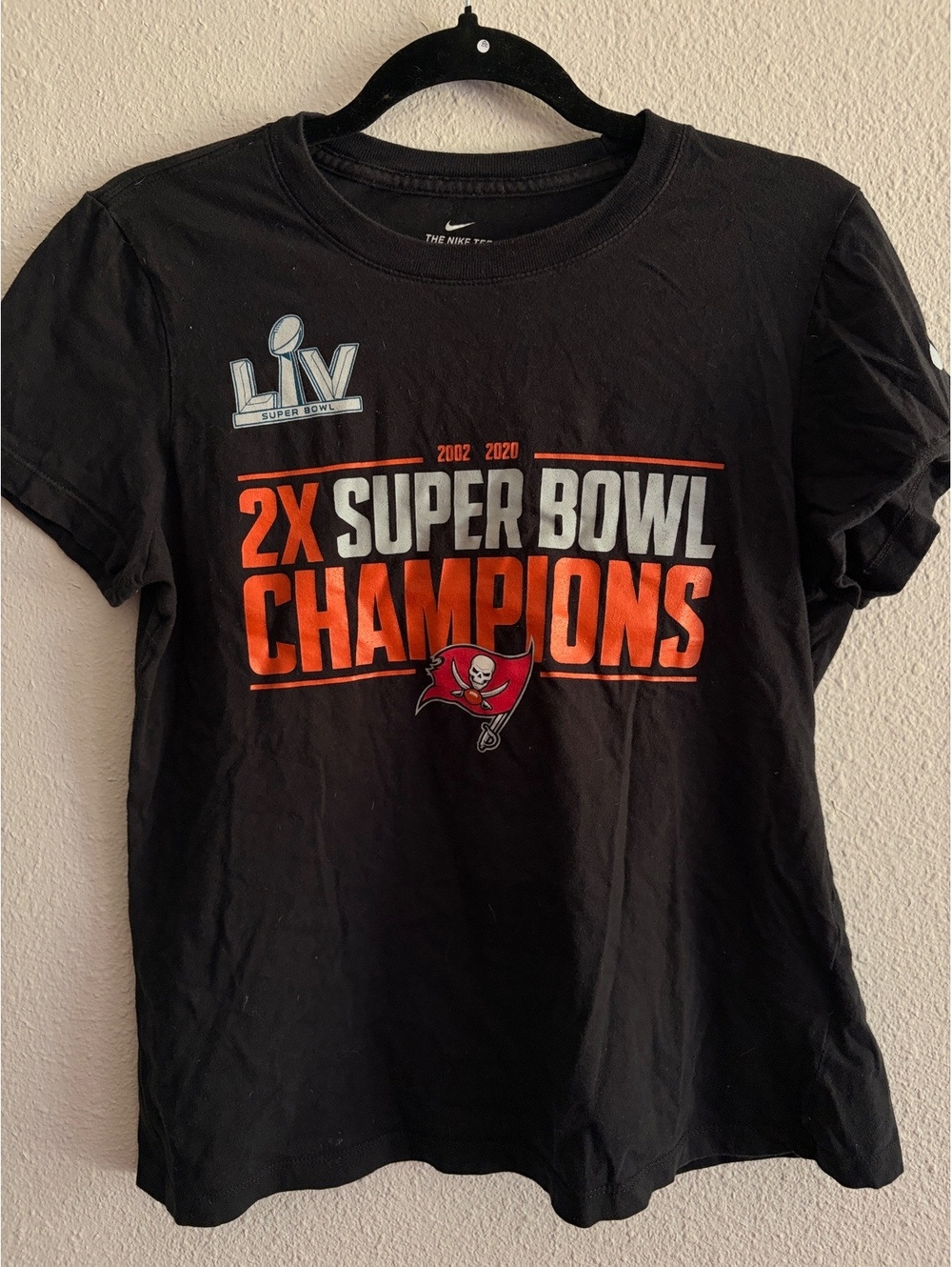 The Nike Tee Tampa Bay Buccaneers 2X Super Bowl Champions Black T-Shirt M